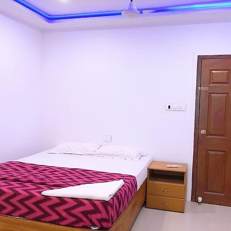 Hotel Phils' Residencia Kochi Exterior foto