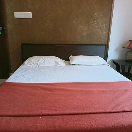 Hotel Phils' Residencia Kochi Exterior foto
