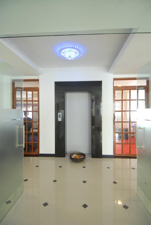Hotel Phils' Residencia Kochi Exterior foto