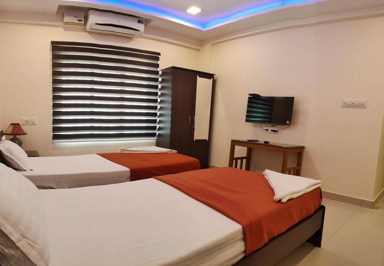 Hotel Phils' Residencia Kochi Exterior foto