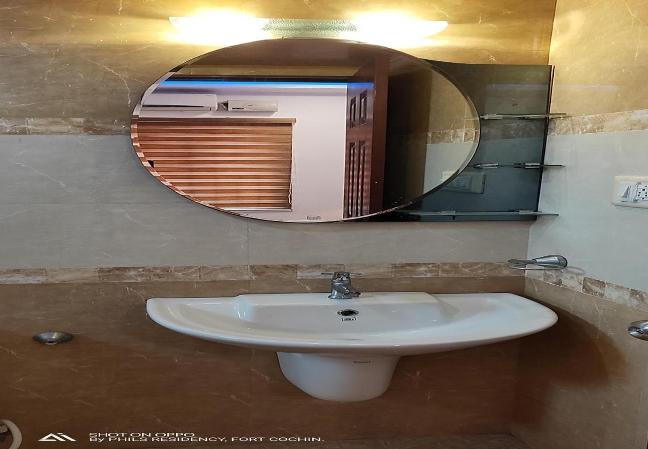 Hotel Phils' Residencia Kochi Exterior foto