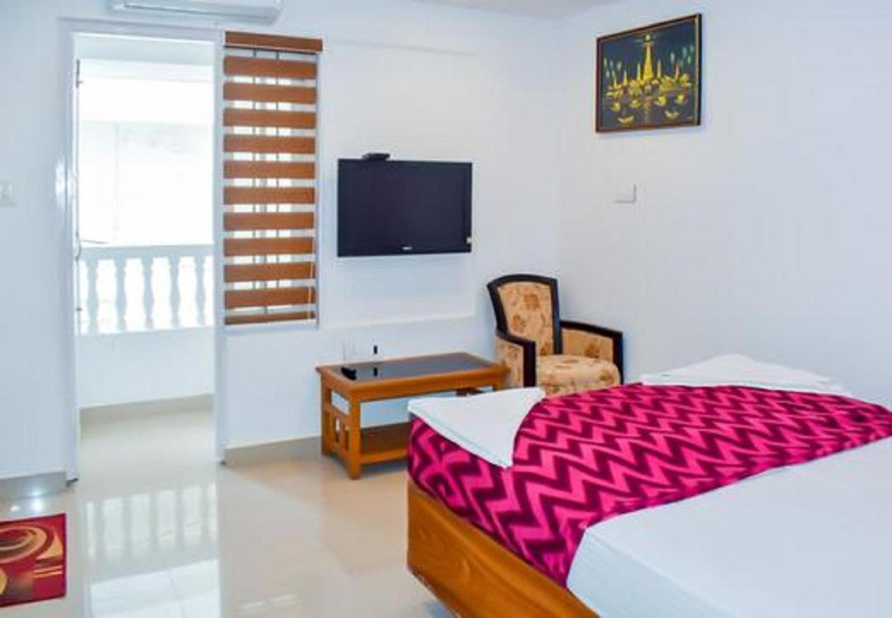 Hotel Phils' Residencia Kochi Exterior foto