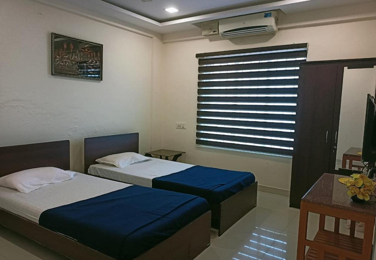 Hotel Phils' Residencia Kochi Exterior foto