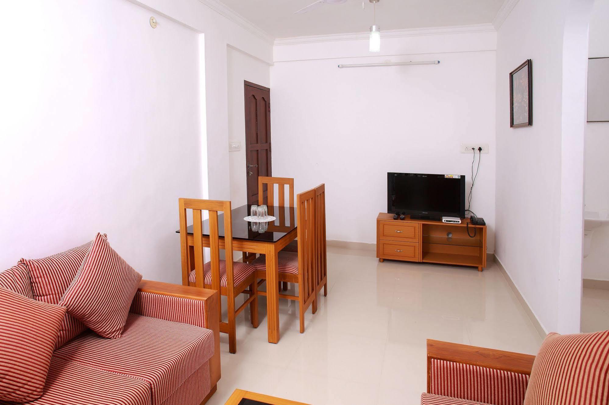 Hotel Phils' Residencia Kochi Exterior foto