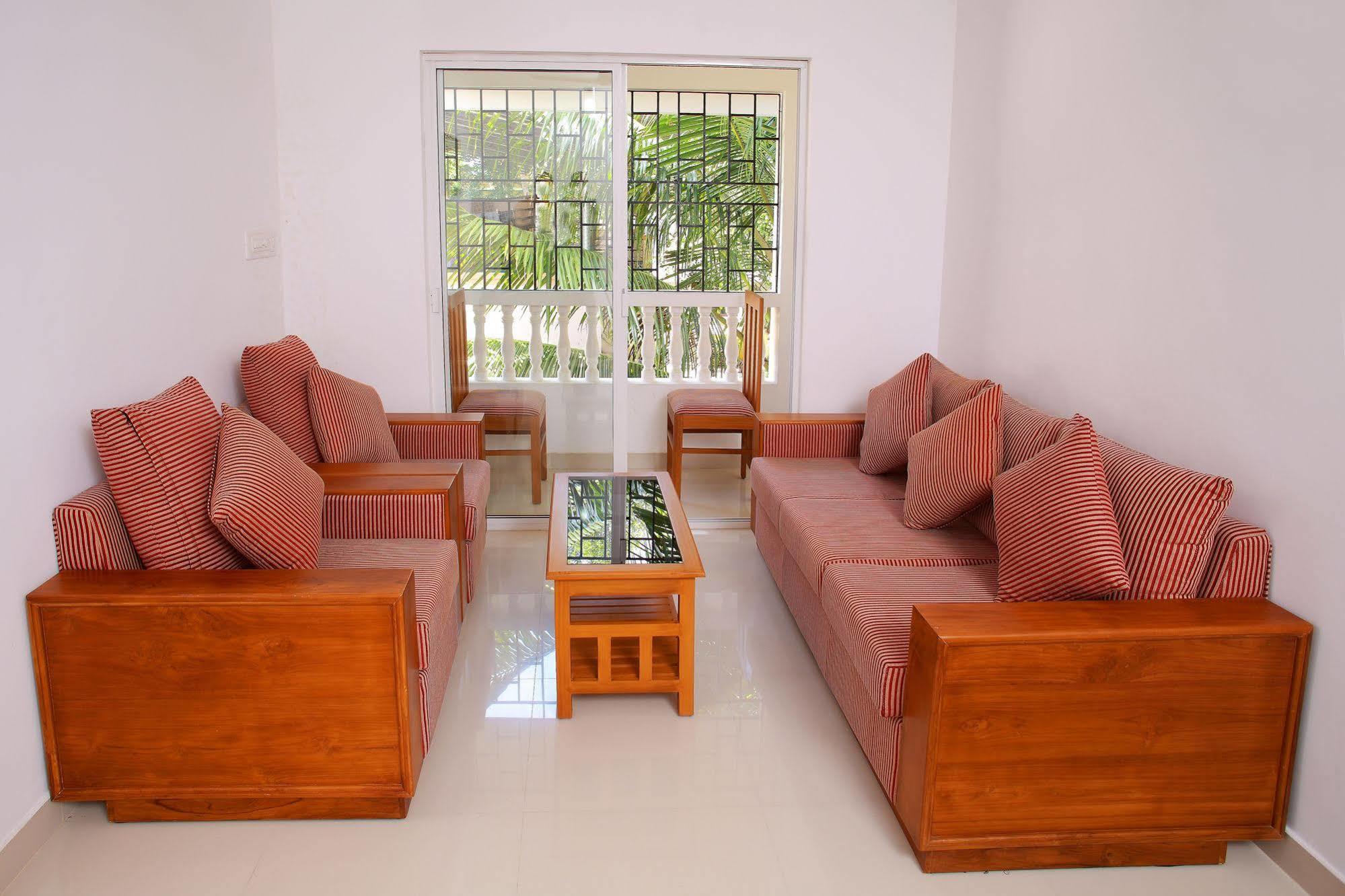 Hotel Phils' Residencia Kochi Exterior foto