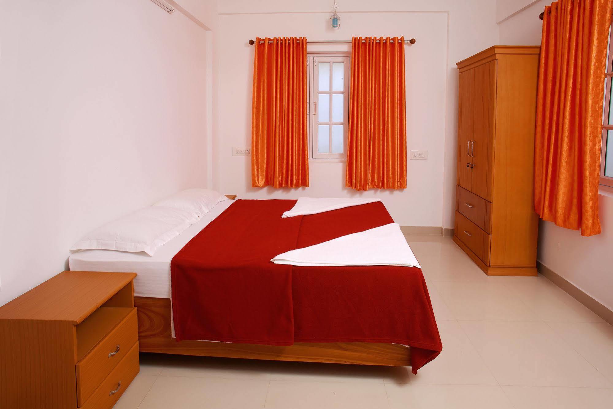 Hotel Phils' Residencia Kochi Exterior foto